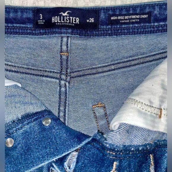 Women’s Hollister high rise boyfriend distressed cut off jean shorts size W26 - Picture 6 of 16